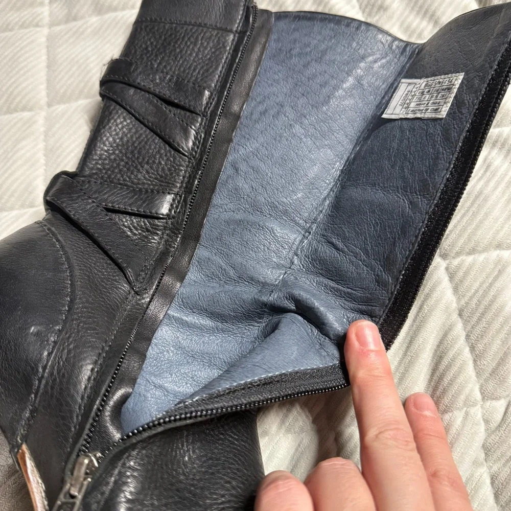 UGG 5454 Caroline Mid Calf Leather Heel Boot, Size 7.5 7 1/2 Black - Picture 6 of 16